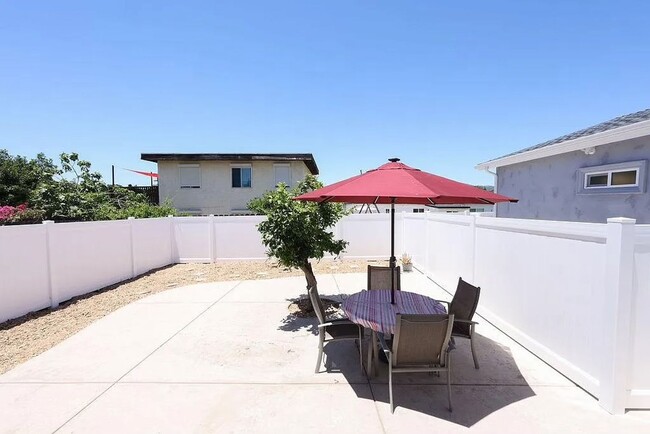 Building Photo - Fletcher Hills/El Cajon 3Br House