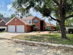 Building Photo - 11711 Emerald Wds Dr