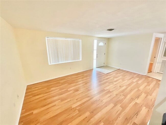 Building Photo - 4750 Gaslight Ave