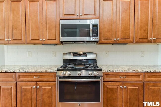 Building Photo - 79 Copper Lantern Dr
