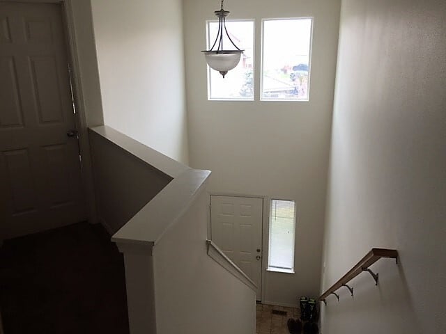 Building Photo - 3 Bed/2.5 Bath Duplex in NE Bend - Nova Loop
