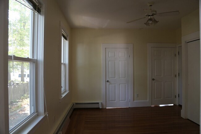 Building Photo - 130 Ash St