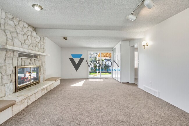 Building Photo - 558 E 3665 S