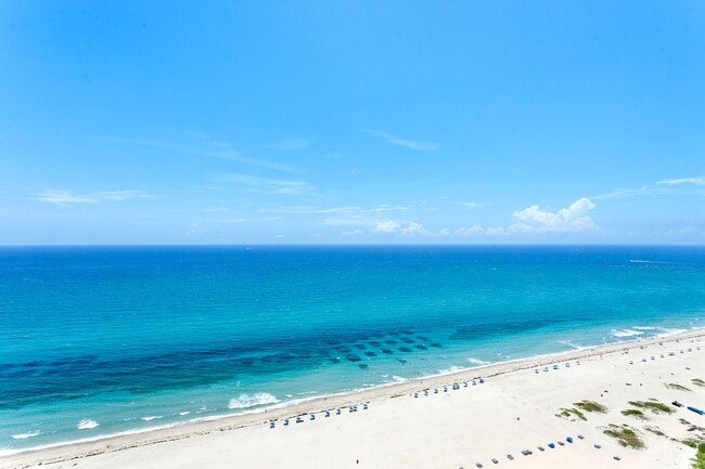 Building Photo - 3000 N Ocean Dr