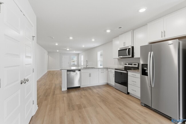 Building Photo - 14886 Ravenel Dr