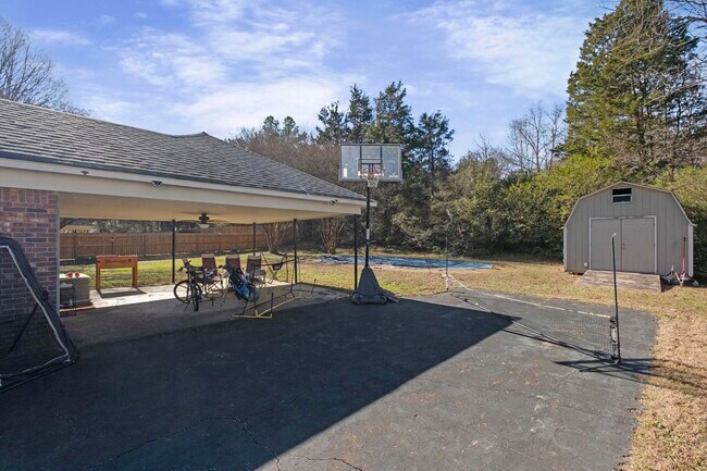 Building Photo - 461 Dove Valley Rd