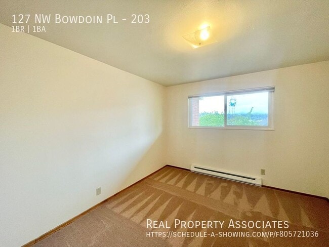 Building Photo - 127 NW Bowdoin Pl