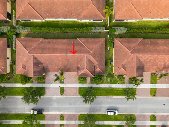 Building Photo - 10263 SW Reggiani Rd