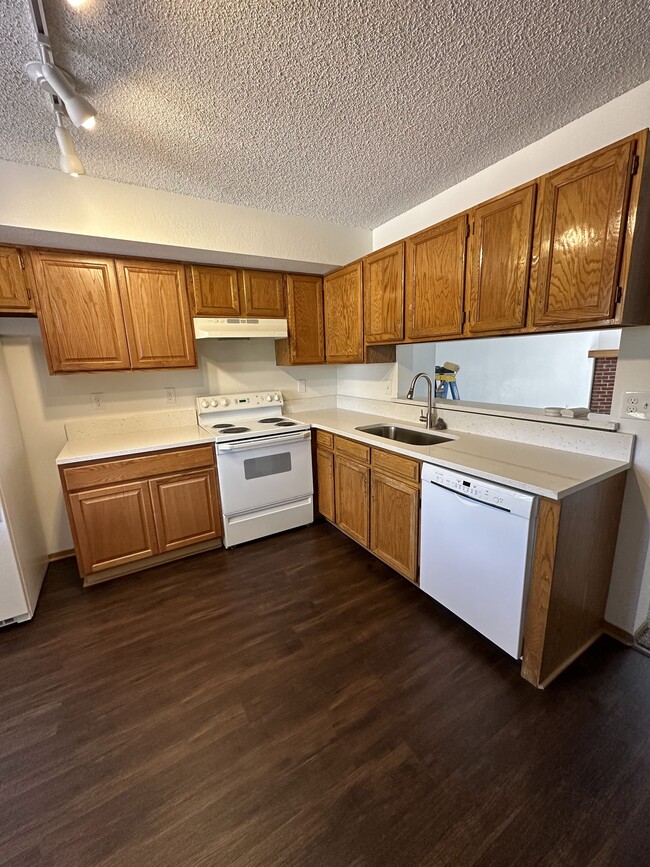 Main Level Kitchen - 5507 Fiesta Ln