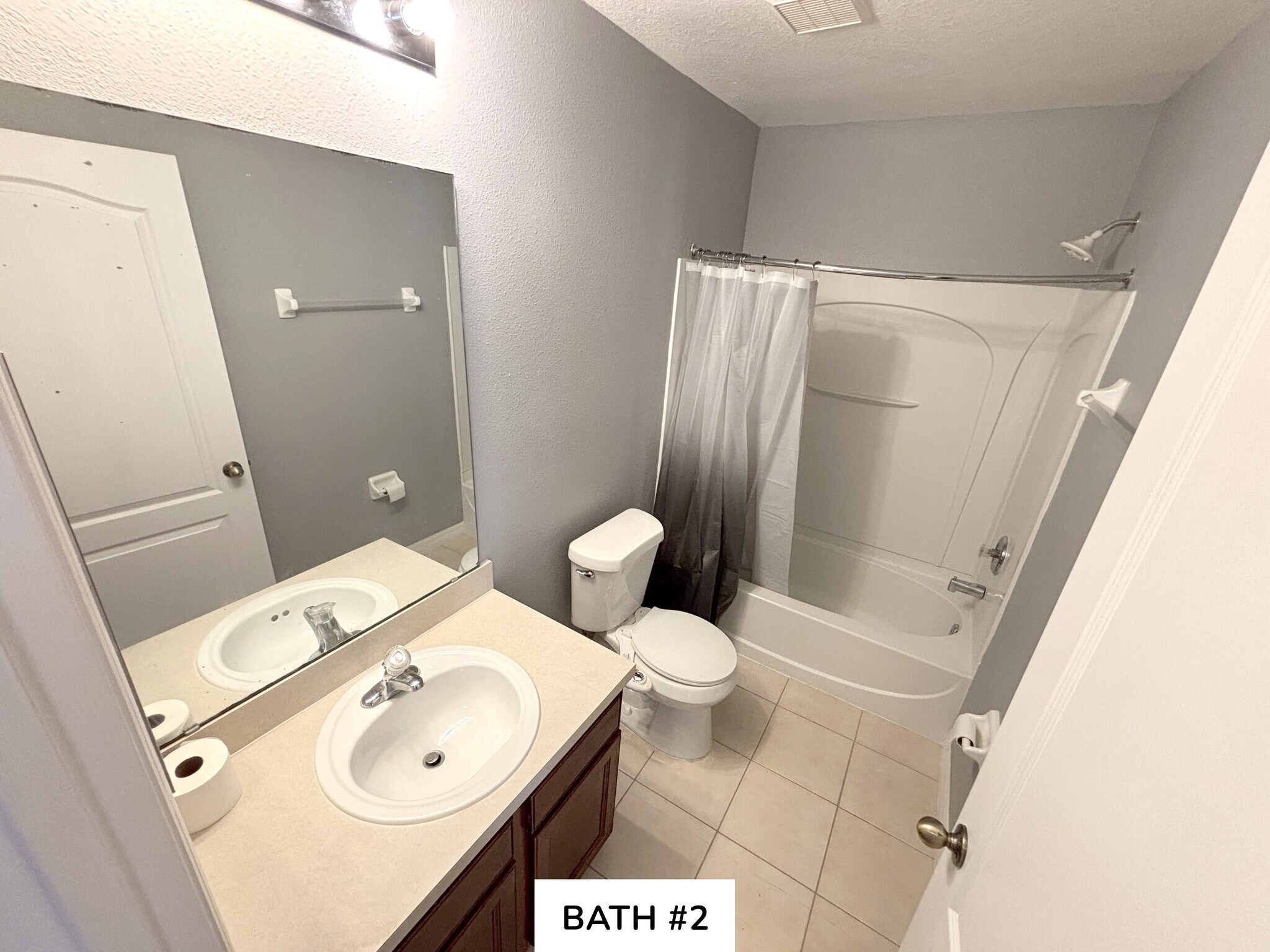 Masters bathroom - 4045 Pemberly Pines Cir