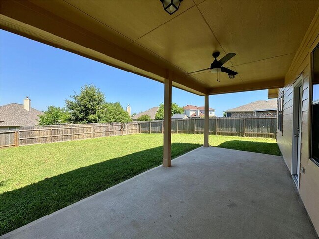 Building Photo - 18717 Stewart Hill Dr
