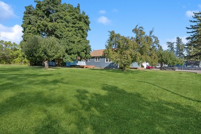 Primary Photo - Charming 2 bedroom, 1 bath house