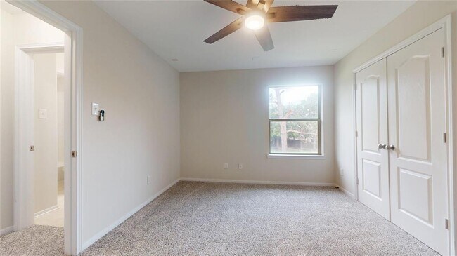 Building Photo - 26503 Forest Pine Ln