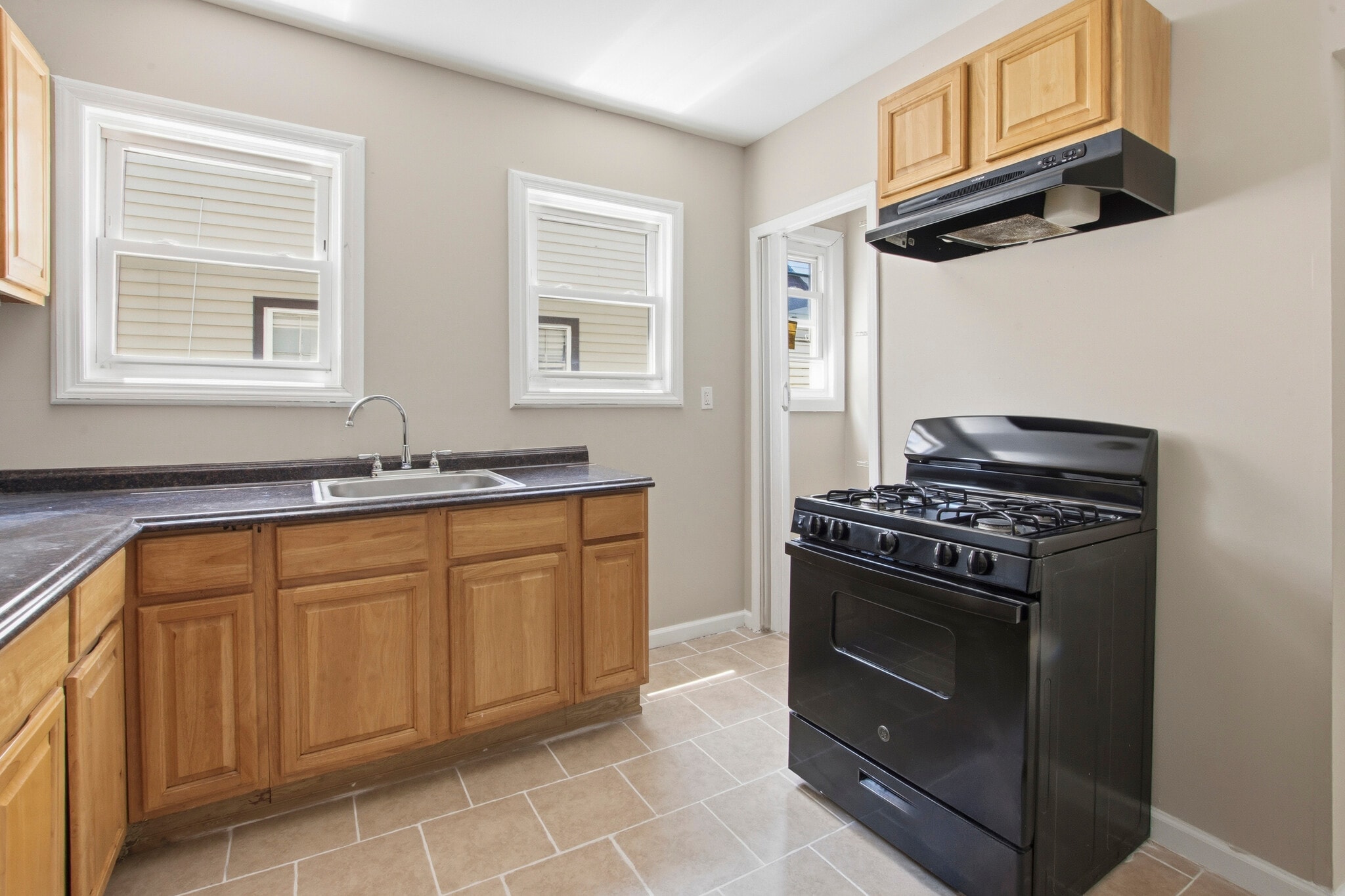 Kitchen - 323 Myrtle Ave