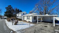 Building Photo - 2 BR, 1 Bath in Central School District wi...