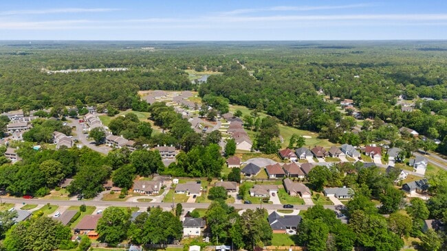 Building Photo - 87133 Golf Club Dr