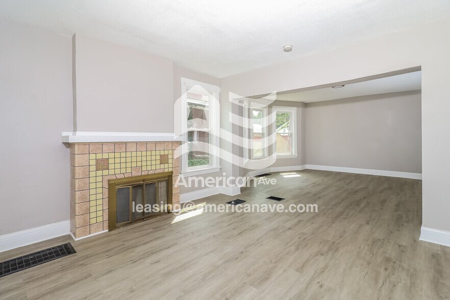 Building Photo - 1409 California Ave