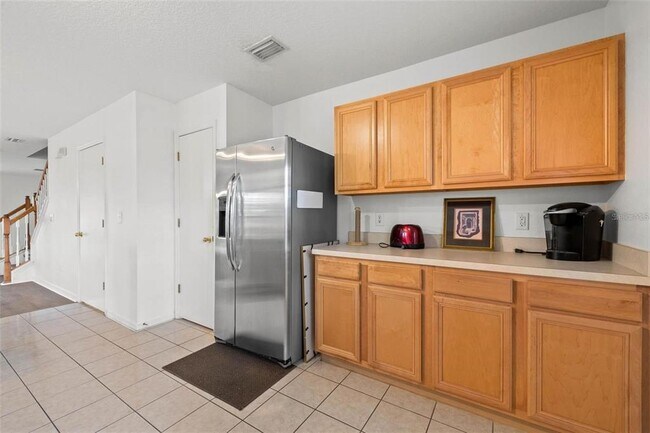 Building Photo - 2565 Harn Blvd