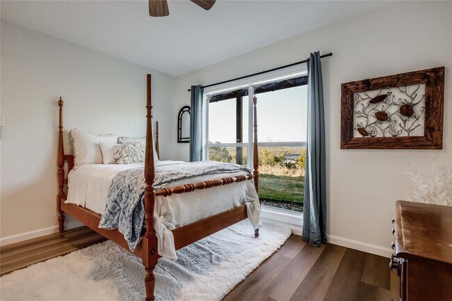 Building Photo - 3216 Poe Cove