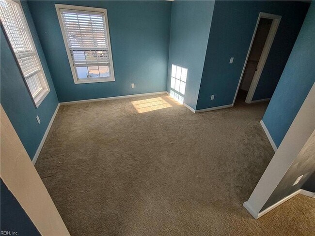 Building Photo - 968 Jenkins Dr