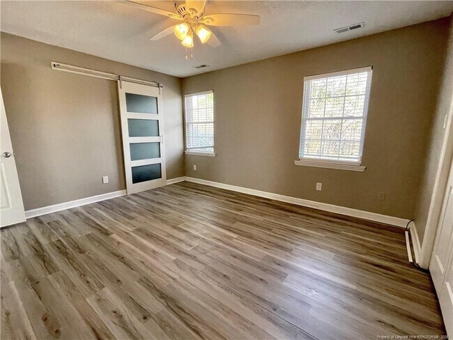 Building Photo - 239 Yorkshire Dr