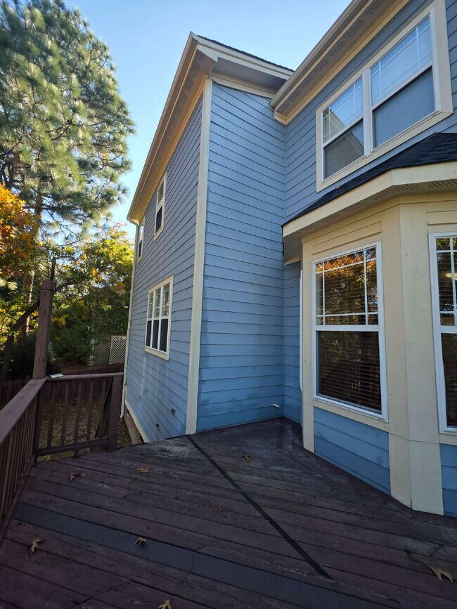 Building Photo - Spacious 4-Bedroom Home for Rent in Kings Grant Fayetteville – 15 Minutes from Fort Bragg