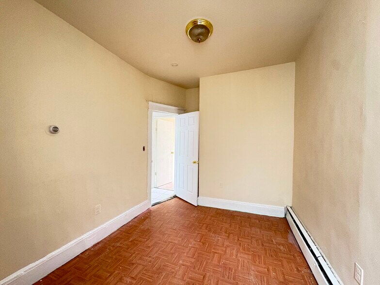 135 W 54th St 5 - 133 W 54th St
