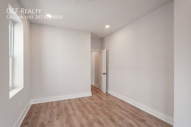 Building Photo - 5111 Willows Ave