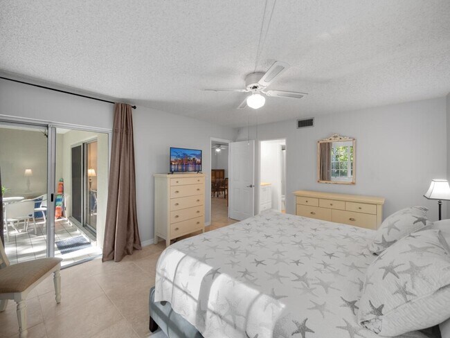 Building Photo - 1262 Sugar Sands Blvd