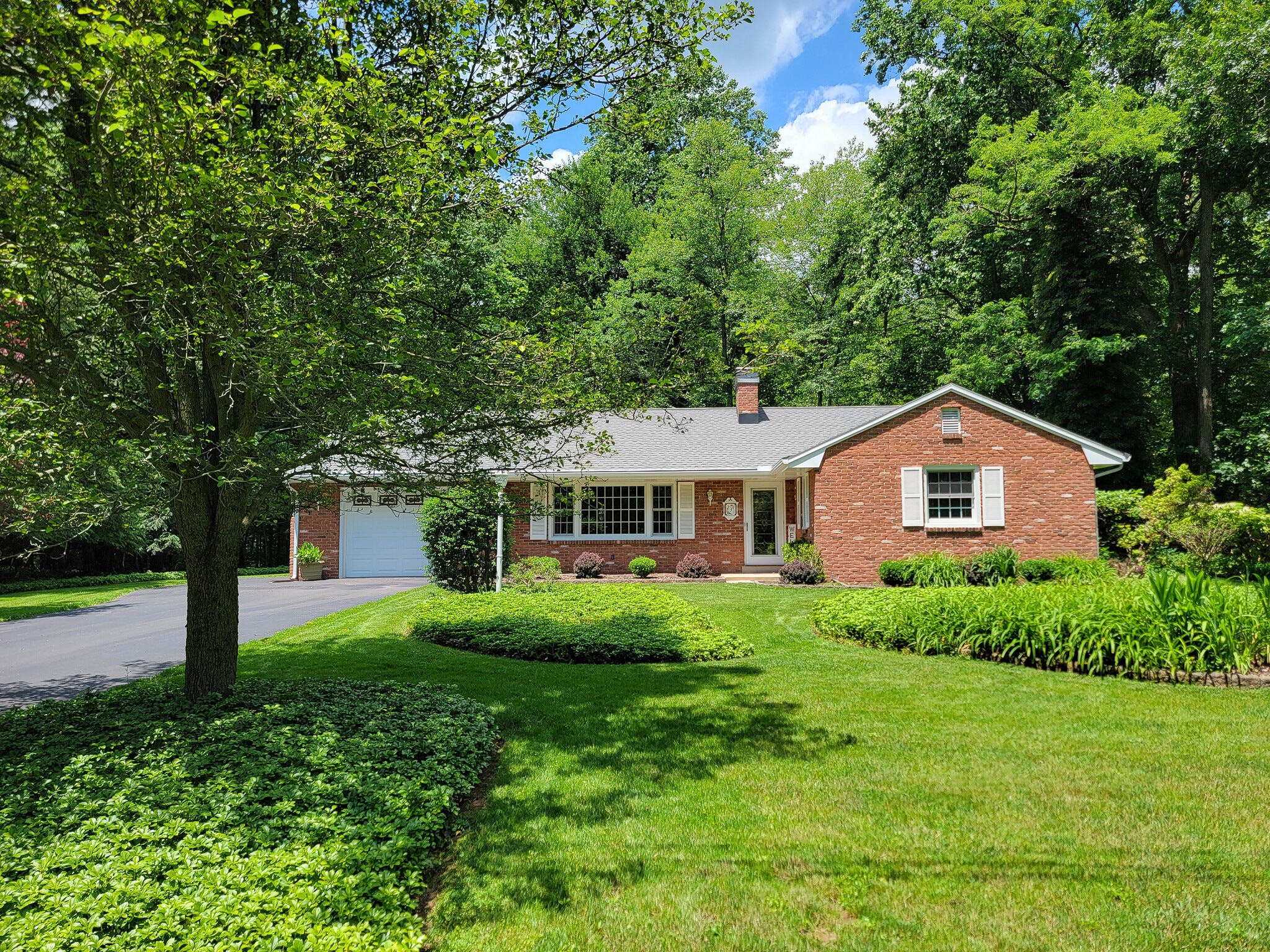 Building Photo - 231 Timber Rd