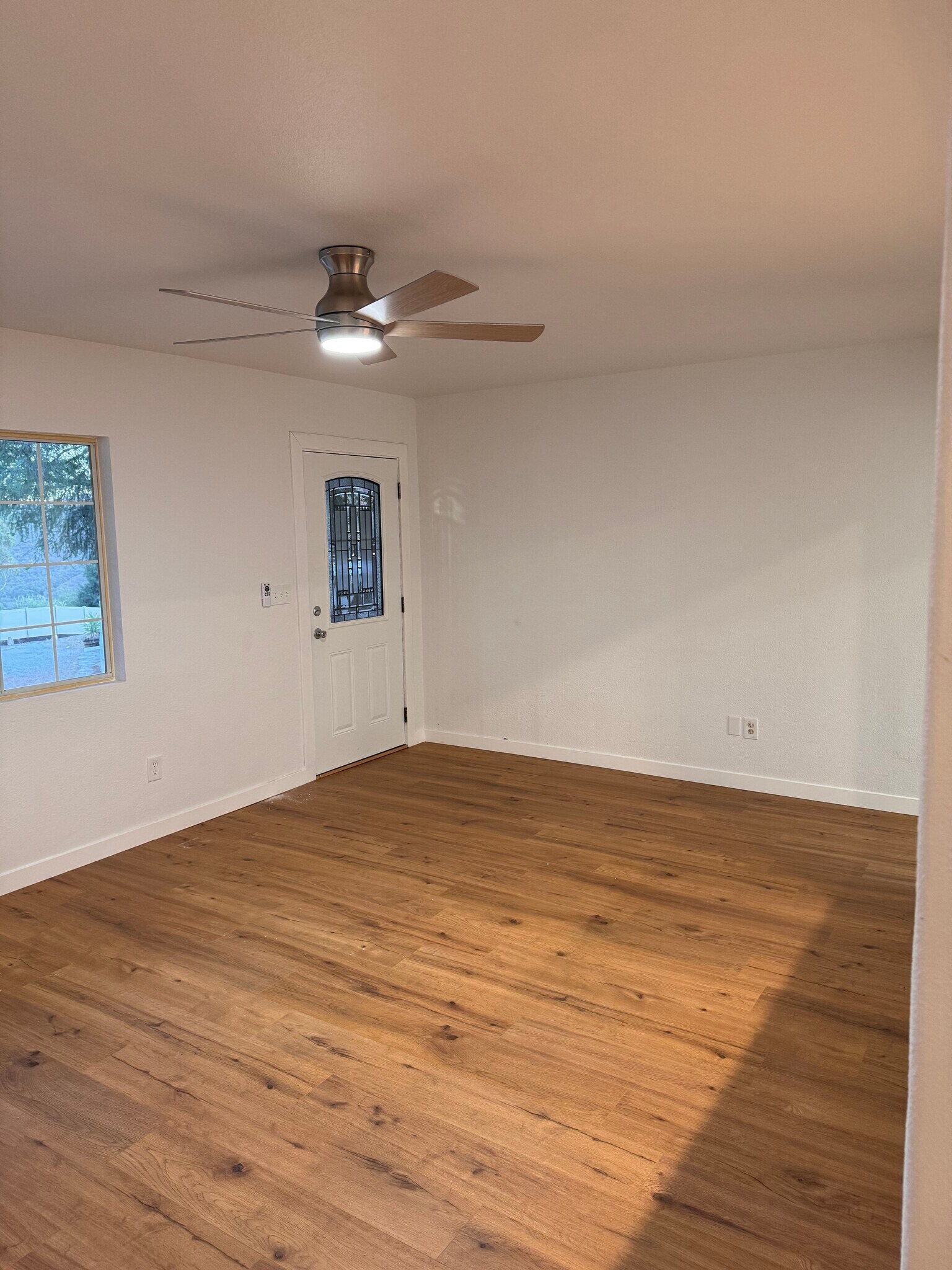 Building Photo - 1373 Real Way Ln