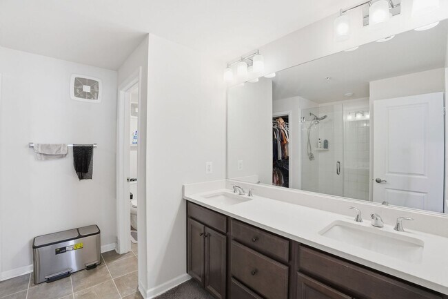 Building Photo - Step into a beautifully designed contemporary residence that exudes style and comfort at every turn.