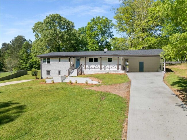 Building Photo - 3646 Rock Springs Dr