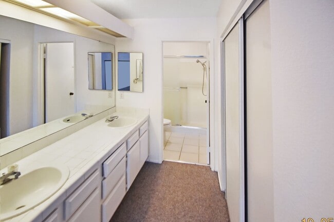 Building Photo - Great neighborhood home in a cul-de-sac!
