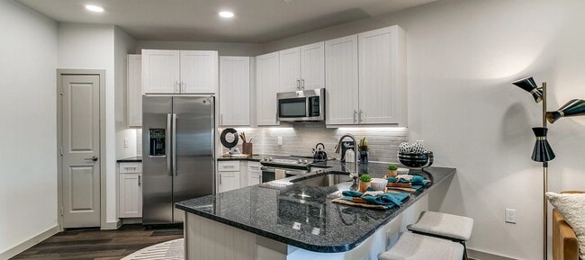 Building Photo - 1000 Grandys Ln