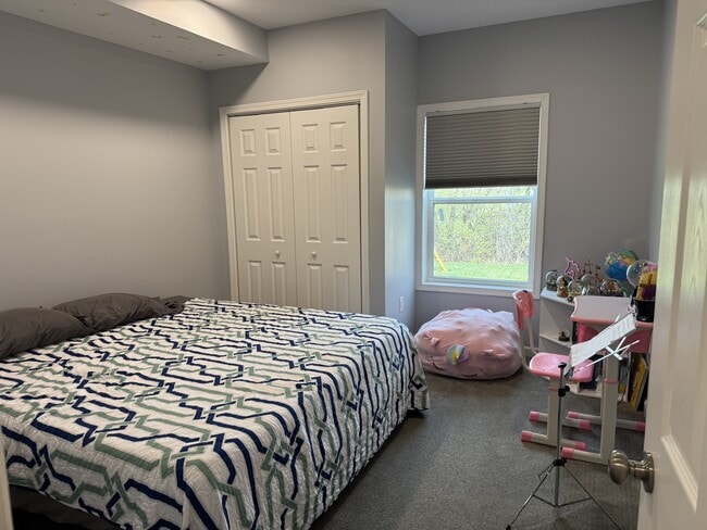 Building Photo - 166 Gwenedd Ln