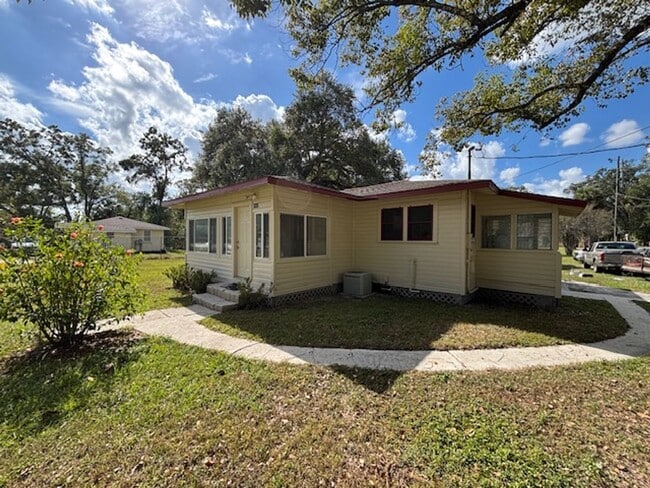 Building Photo - 8469 Cobb Rd