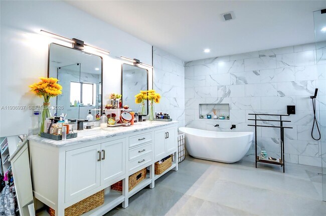 Building Photo - 1511 NW 87th Way