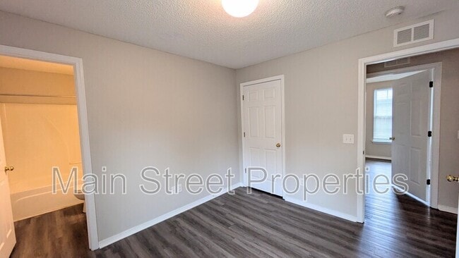 Building Photo - 8660 Figland Ave