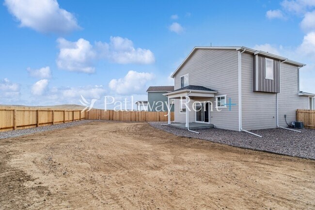 Building Photo - 9351 Yampa St