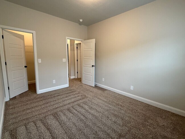 Building Photo - Gregory Landing - Aiken County