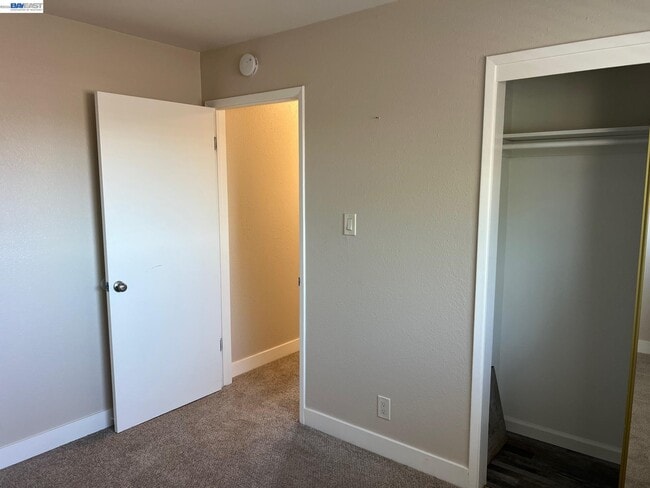 Building Photo - 36976 Mulberry St