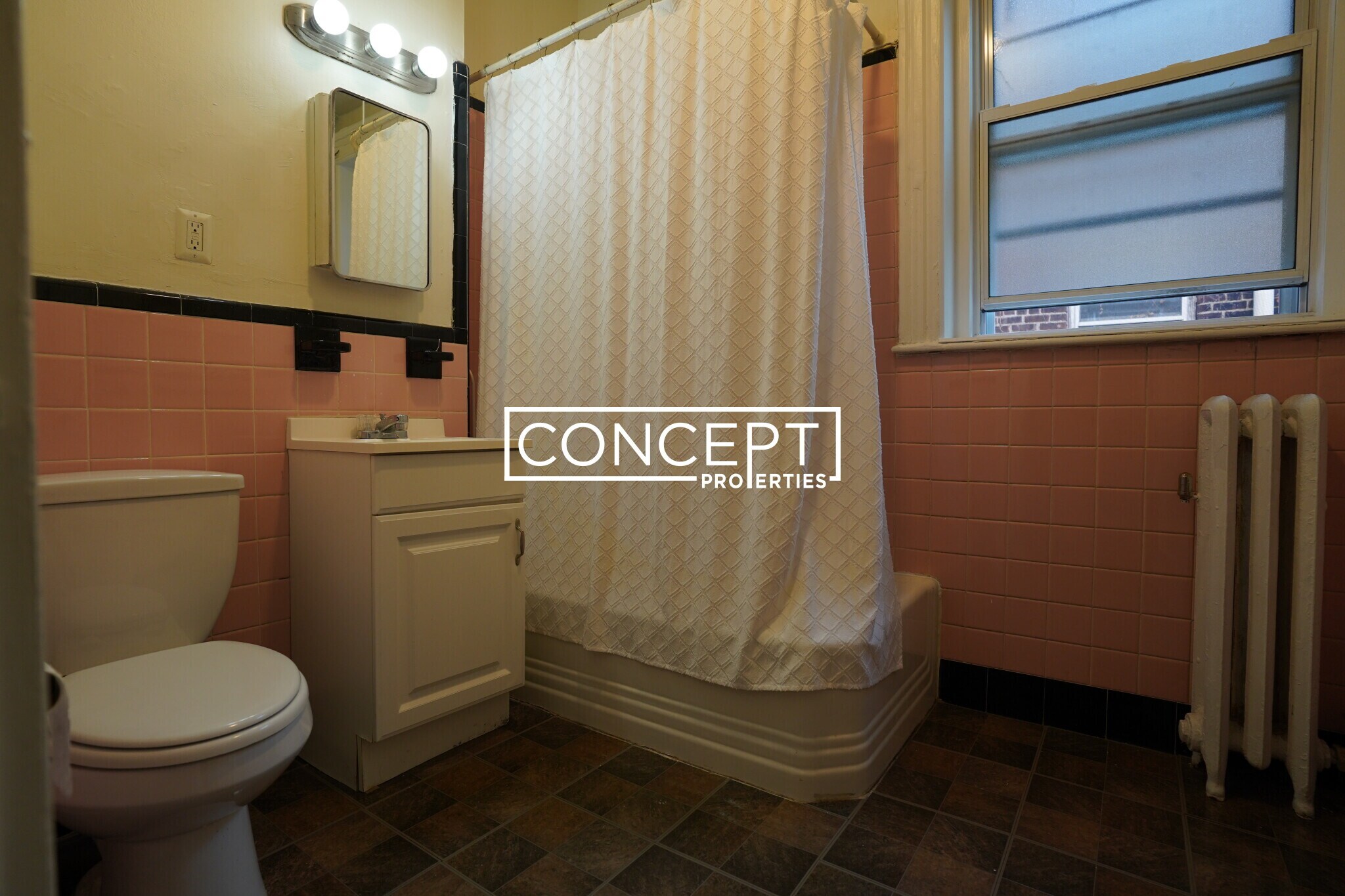 Building Photo - 18 Euston St