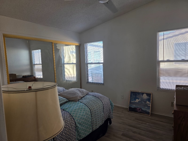 Building Photo - 1840 E Torrey Pines Ln