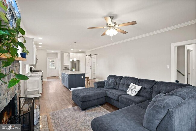 Building Photo - 580 N Braddock St