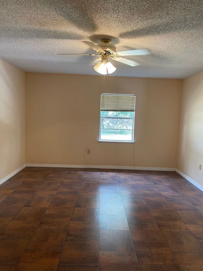 Building Photo - 8487 Dorsey St