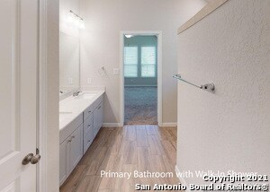 Building Photo - 15050 Gelding Hts