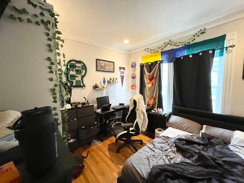 Building Photo - 23 Parker Hill Ave