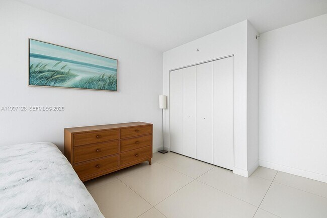 Building Photo - 501 NE 31st St