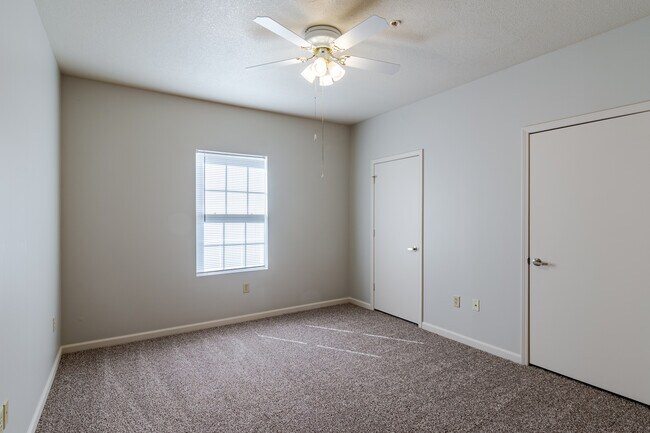 Building Photo - Englewood Vista